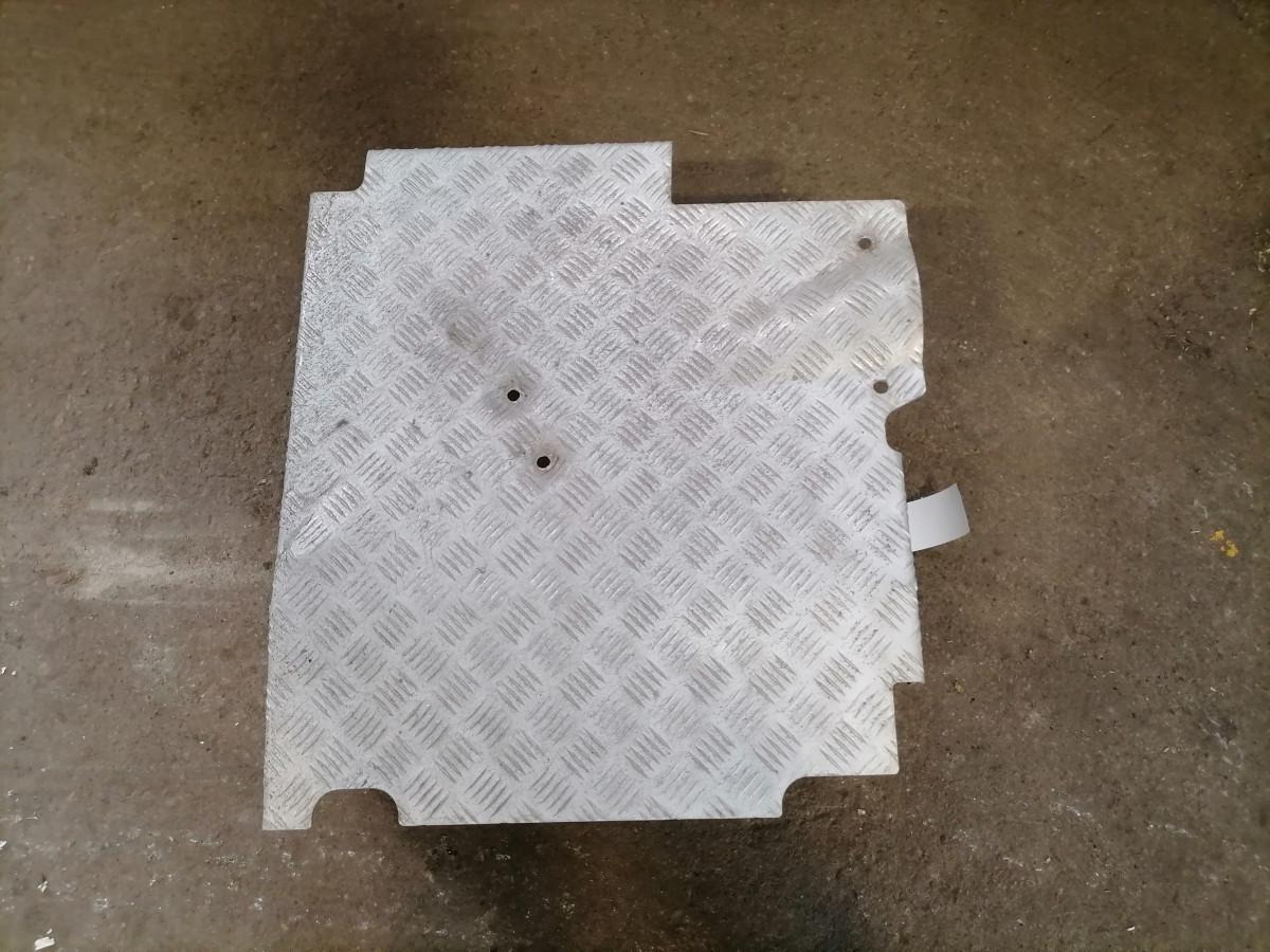 Scania Muffler cover 1776579 - Muffler for Truck: picture 4 Scania Muffler cover 1776579 - Muffler for Truck: picture 4