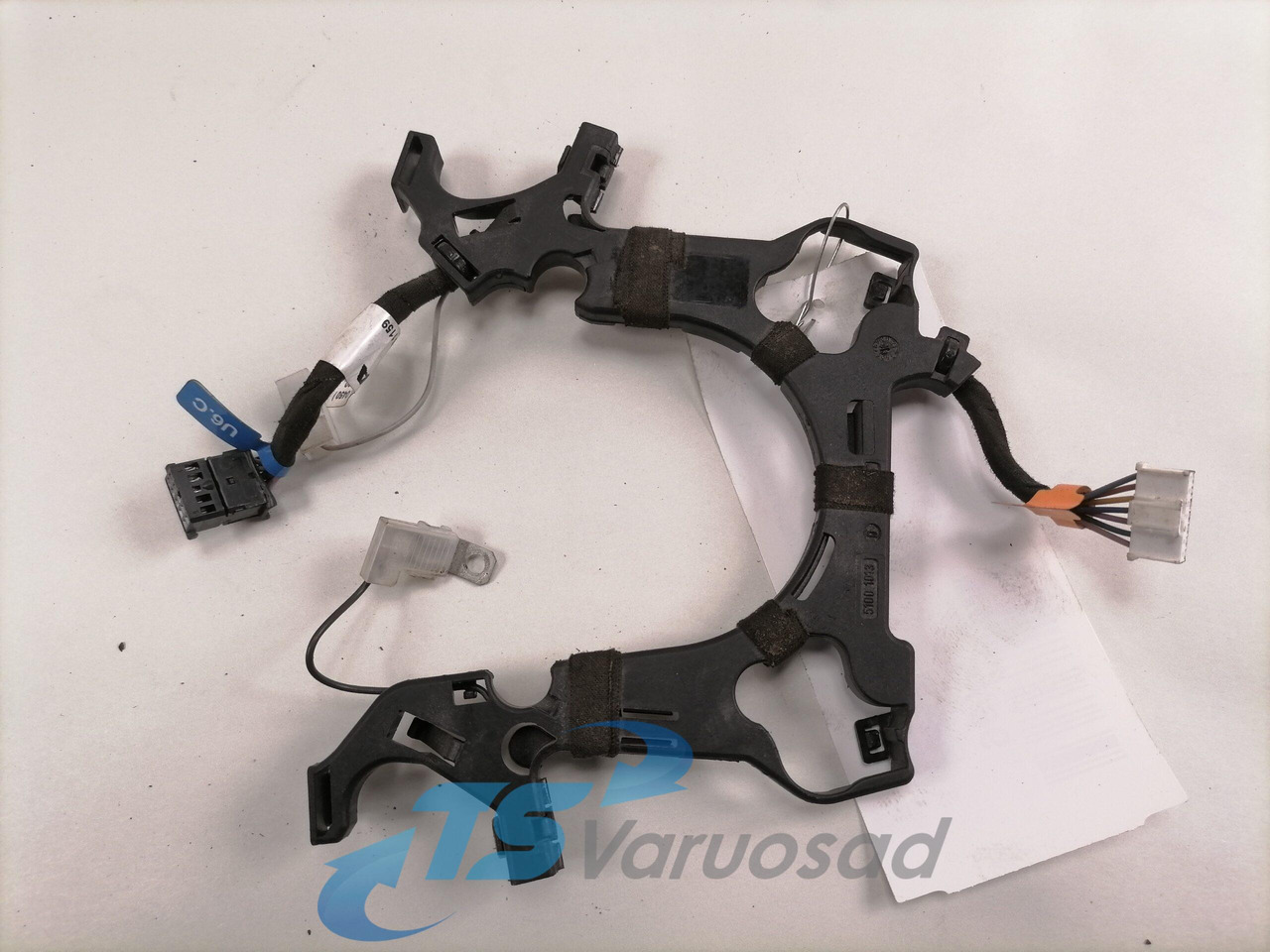 Scania Steering wheel cable 1851604 - Steering for Truck: picture 2 Scania Steering wheel cable 1851604 - Steering for Truck: picture 2