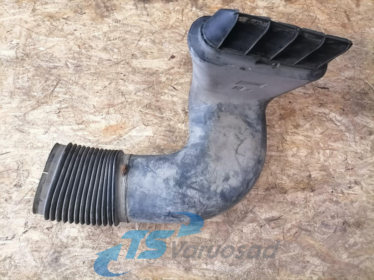 Volvo Air intake 20456478 - Air intake system for Truck: picture 2 Volvo Air intake 20456478 - Air intake system for Truck: picture 2