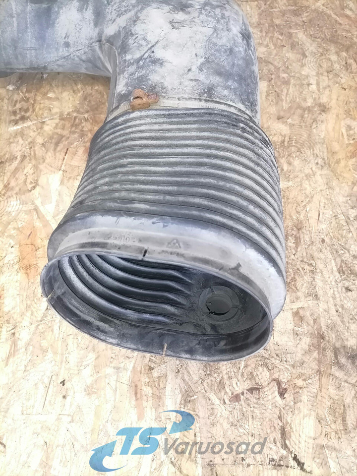 Volvo Air intake 20456478 - Air intake system for Truck: picture 3 Volvo Air intake 20456478 - Air intake system for Truck: picture 3