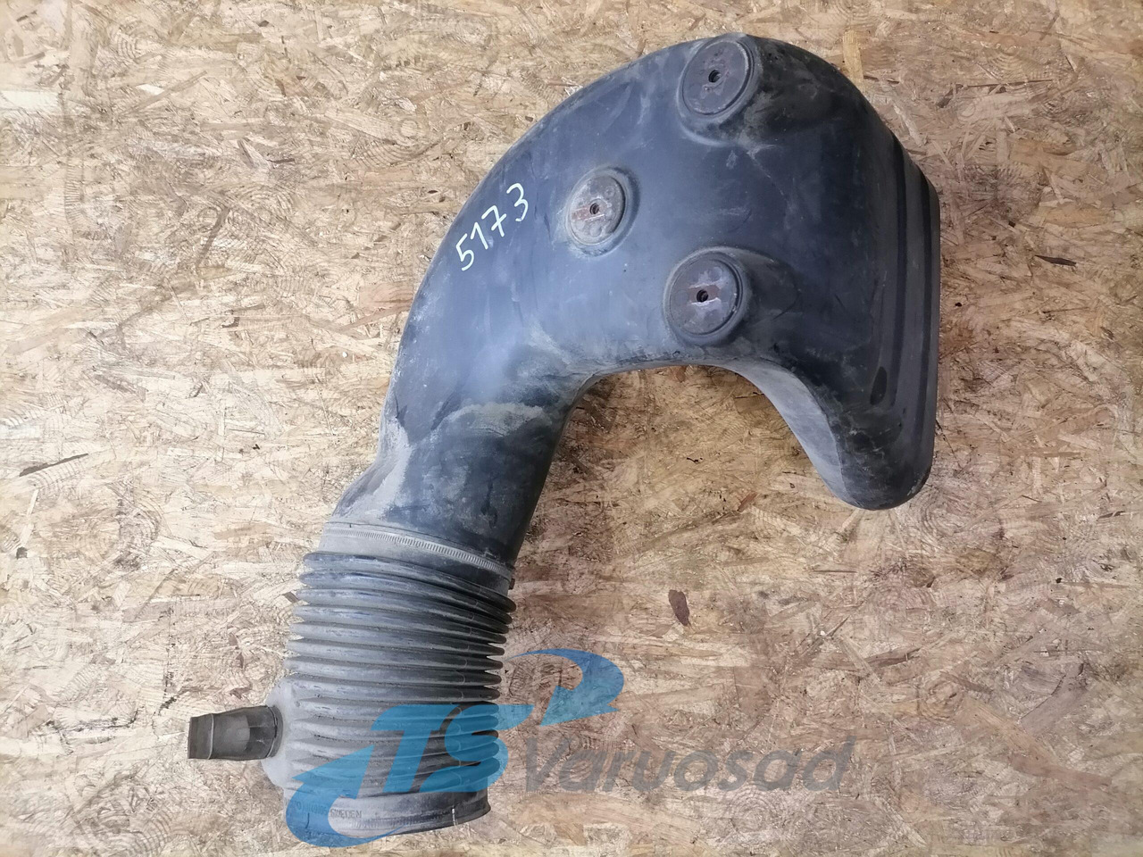 Volvo Air intake 20456478 - Air intake system for Truck: picture 4 Volvo Air intake 20456478 - Air intake system for Truck: picture 4