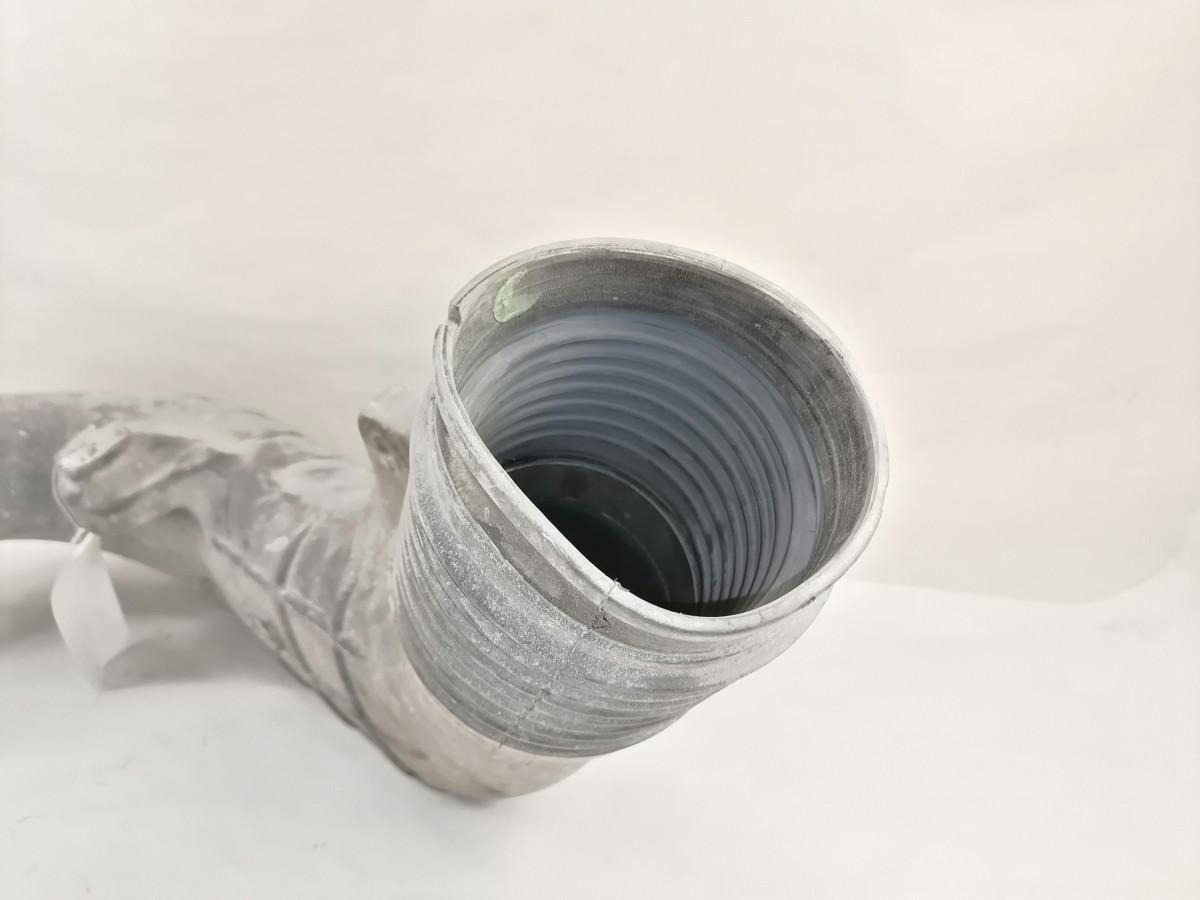 Volvo Air intake 20865960 - Air intake system for Truck: picture 4 Volvo Air intake 20865960 - Air intake system for Truck: picture 4