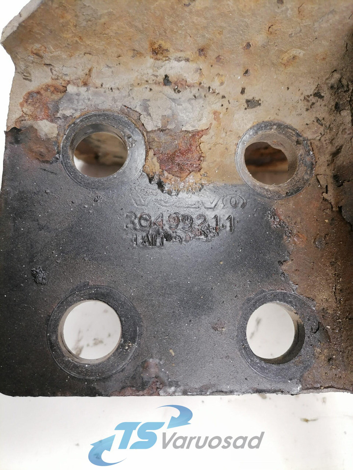 Volvo Bumper bracket 20499241 - Bumper for Truck: picture 3 Volvo Bumper bracket 20499241 - Bumper for Truck: picture 3