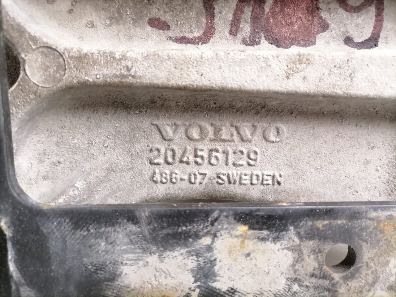 Volvo Cab carrier 20456129 - Cab suspension for Truck: picture 3 Volvo Cab carrier 20456129 - Cab suspension for Truck: picture 3