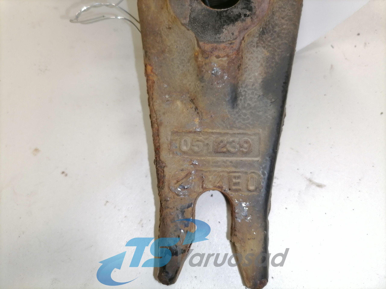 Volvo Cab carrier 82061473 - Cab suspension for Truck: picture 3 Volvo Cab carrier 82061473 - Cab suspension for Truck: picture 3