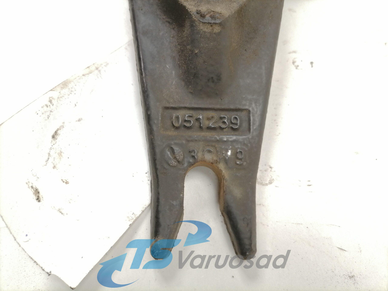 Volvo Cab carrier 82061473 - Cab suspension for Truck: picture 2 Volvo Cab carrier 82061473 - Cab suspension for Truck: picture 2