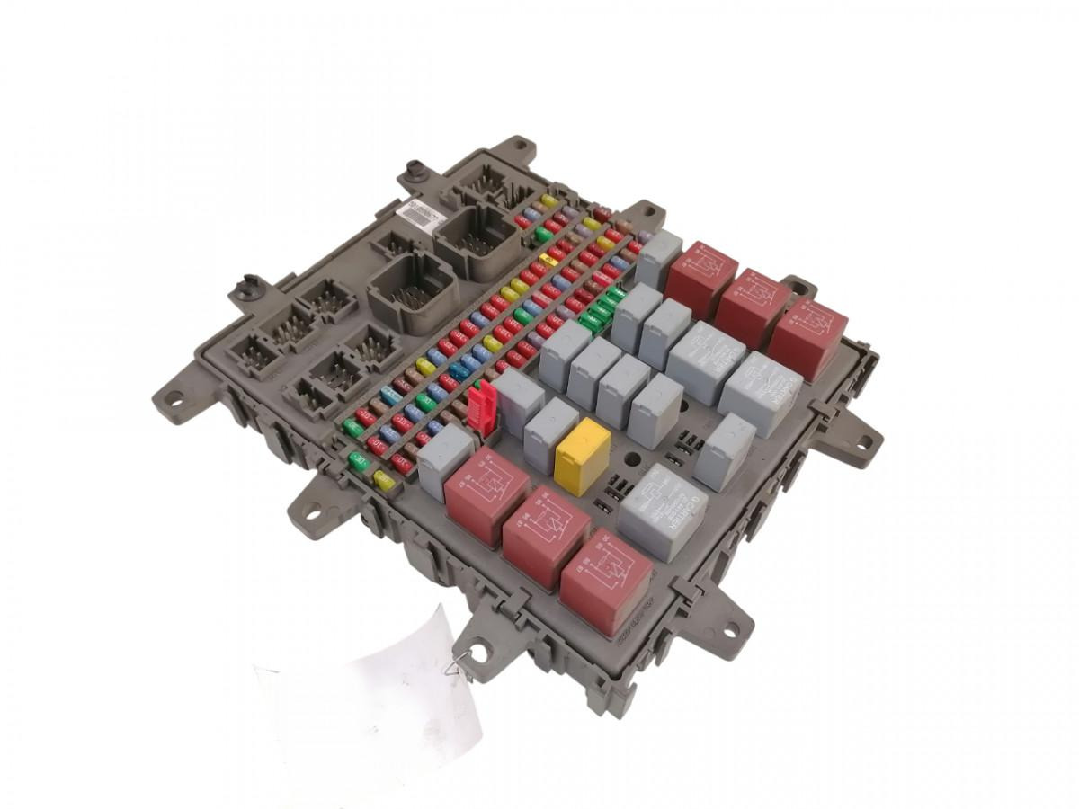 Volvo Central electric unit 5010590677 - Fuse for Truck: picture 1 Volvo Central electric unit 5010590677 - Fuse for Truck: picture 1