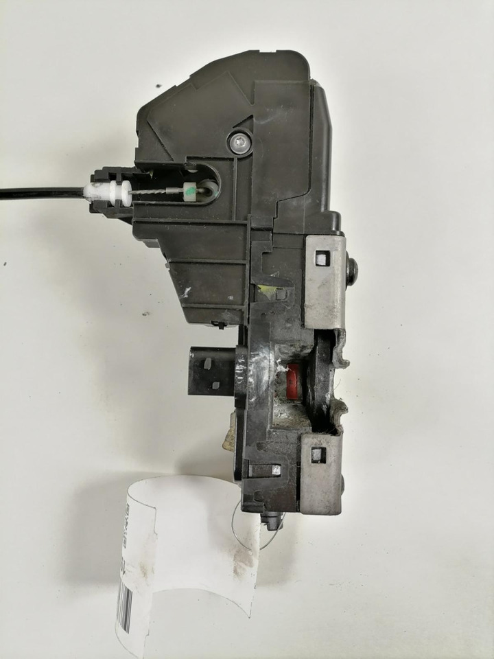 Volvo Door lock 84012032 - Door and parts for Truck: picture 3 Volvo Door lock 84012032 - Door and parts for Truck: picture 3