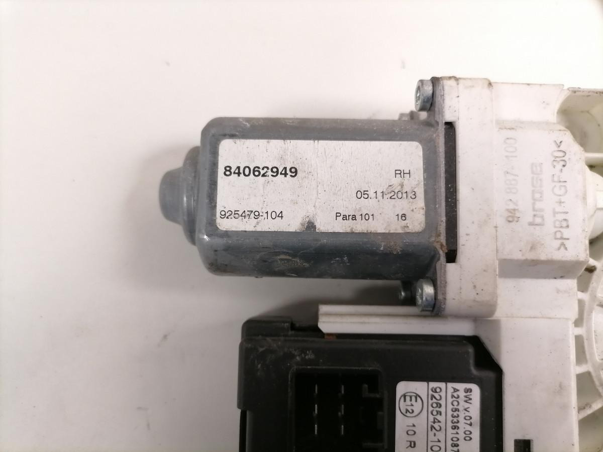 Volvo Glass lift 84062949 - Window and parts for Truck: picture 2 Volvo Glass lift 84062949 - Window and parts for Truck: picture 2