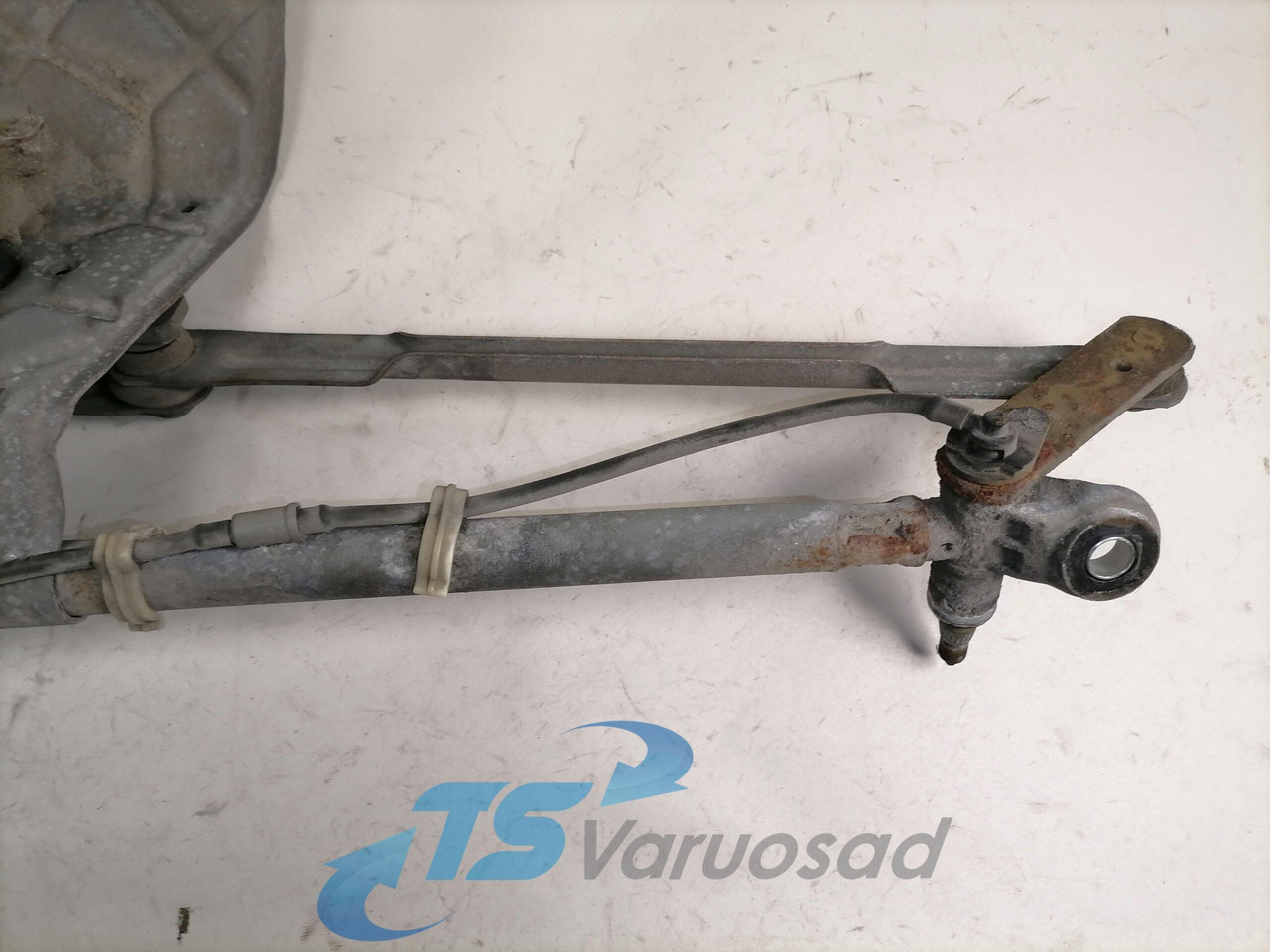 Volvo Klaasipuhasti raam 20517438 - Wiper for Truck: picture 2 Volvo Klaasipuhasti raam 20517438 - Wiper for Truck: picture 2