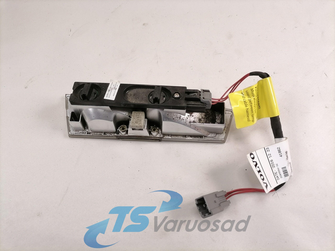 Volvo Salongi valgusti 84144238 - Universal part for Truck: picture 4 Volvo Salongi valgusti 84144238 - Universal part for Truck: picture 4