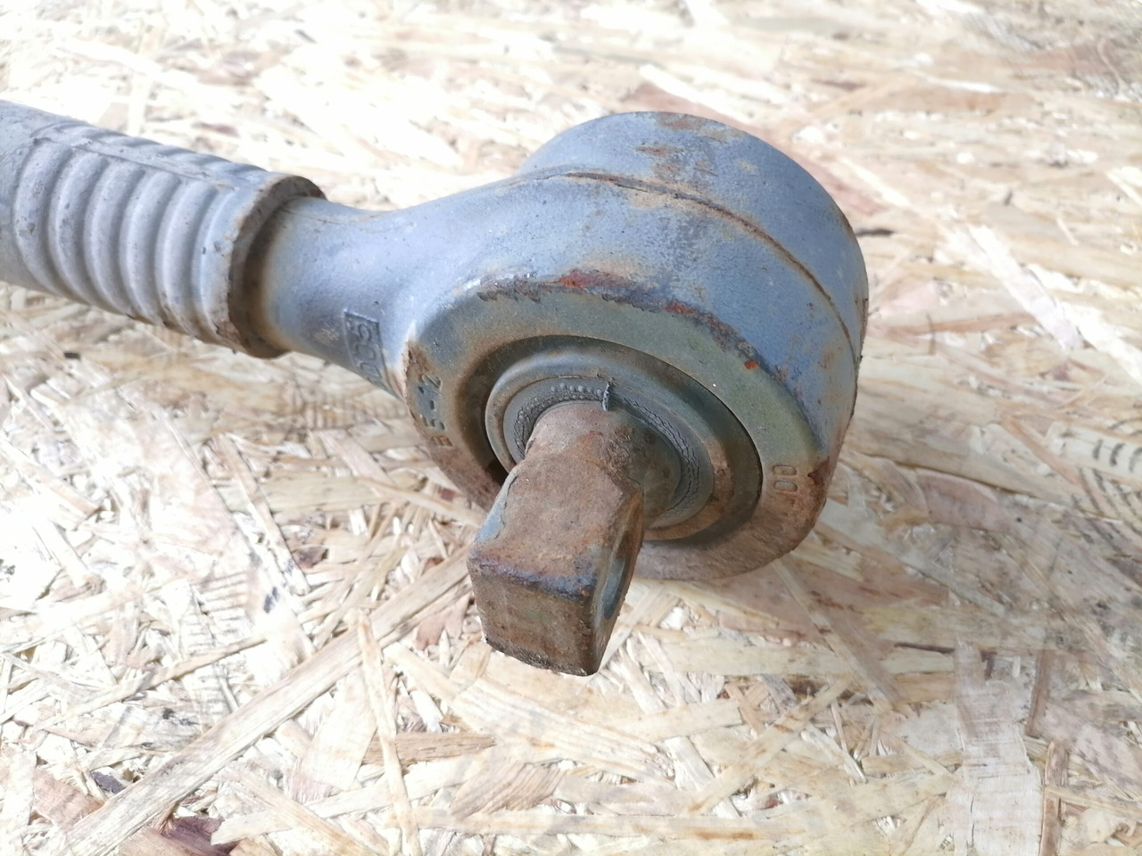 Volvo Torque rod 20410053 - Axle and parts for Truck: picture 2 Volvo Torque rod 20410053 - Axle and parts for Truck: picture 2