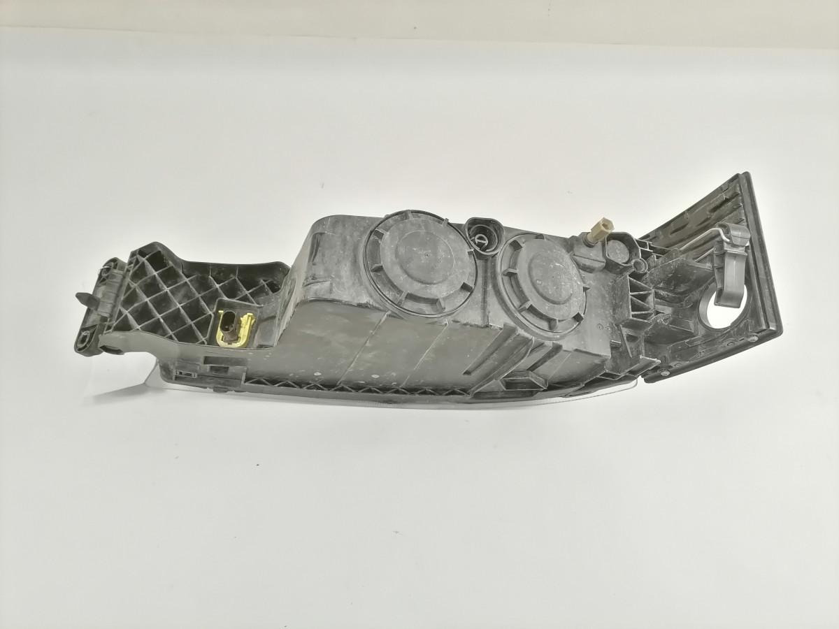 Volvo Udu + kurvituli 24159484 - Lights/ Lighting for Truck: picture 3 Volvo Udu + kurvituli 24159484 - Lights/ Lighting for Truck: picture 3