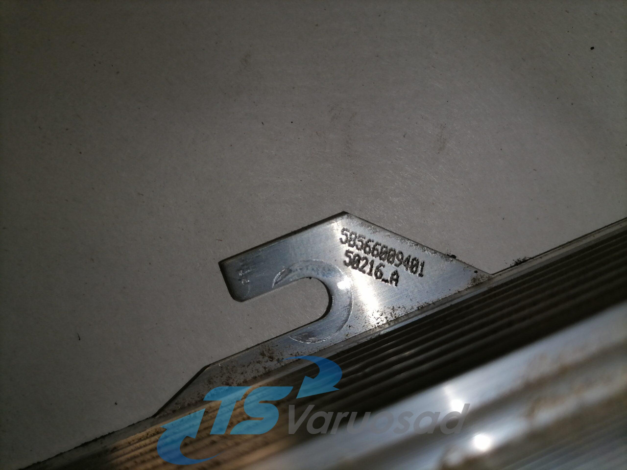 Volvo Voltage converter 21255320 - Electrical system for Truck: picture 4 Volvo Voltage converter 21255320 - Electrical system for Truck: picture 4