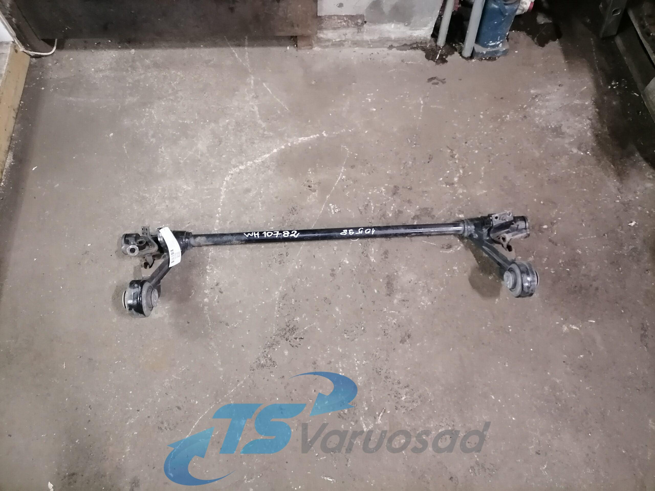 Volvo Volvo FH kabiini torsioonvarras 21750162 - Cab suspension for Truck: picture 1 Volvo Volvo FH kabiini torsioonvarras 21750162 - Cab suspension for Truck: picture 1