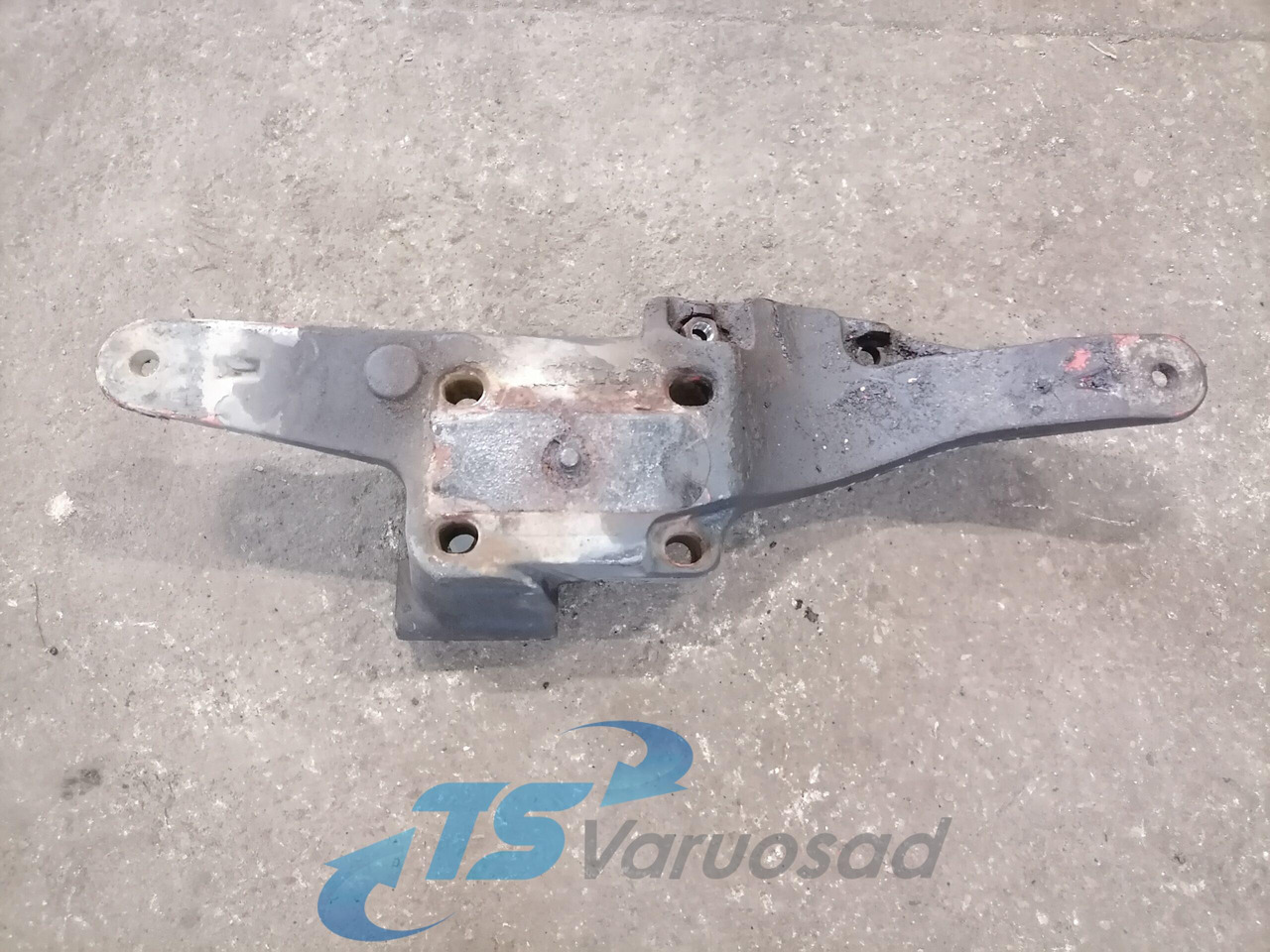 Volvo Volvo drive axle / axle mounting / airbag carrier 20428752 - Axle and parts for Truck: picture 1 Volvo Volvo drive axle / axle mounting / airbag carrier 20428752 - Axle and parts for Truck: picture 1