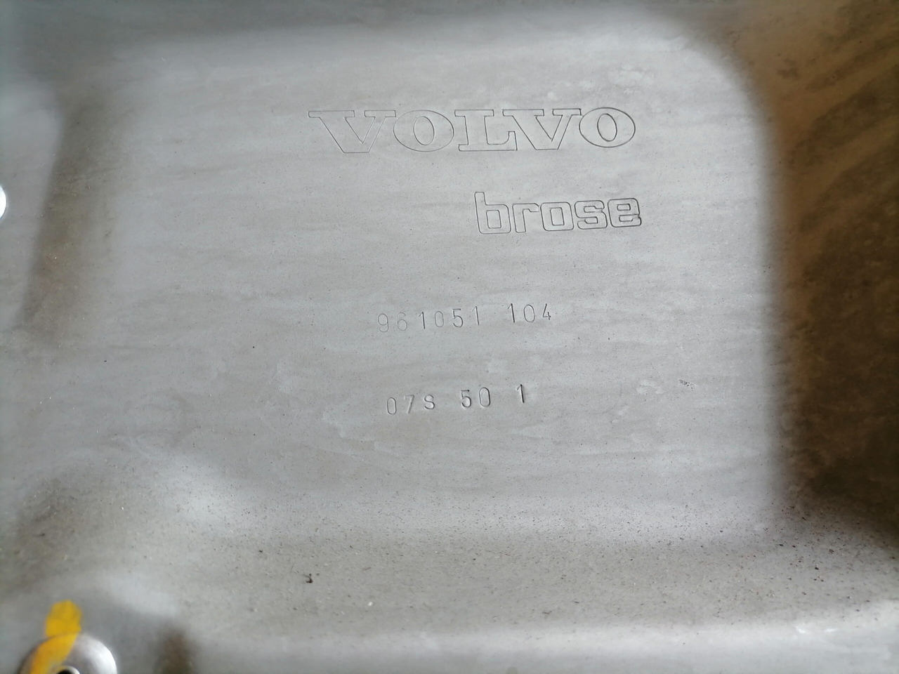 Volvo window mechanism 84055886 - Door and parts for Truck: picture 4 Volvo window mechanism 84055886 - Door and parts for Truck: picture 4