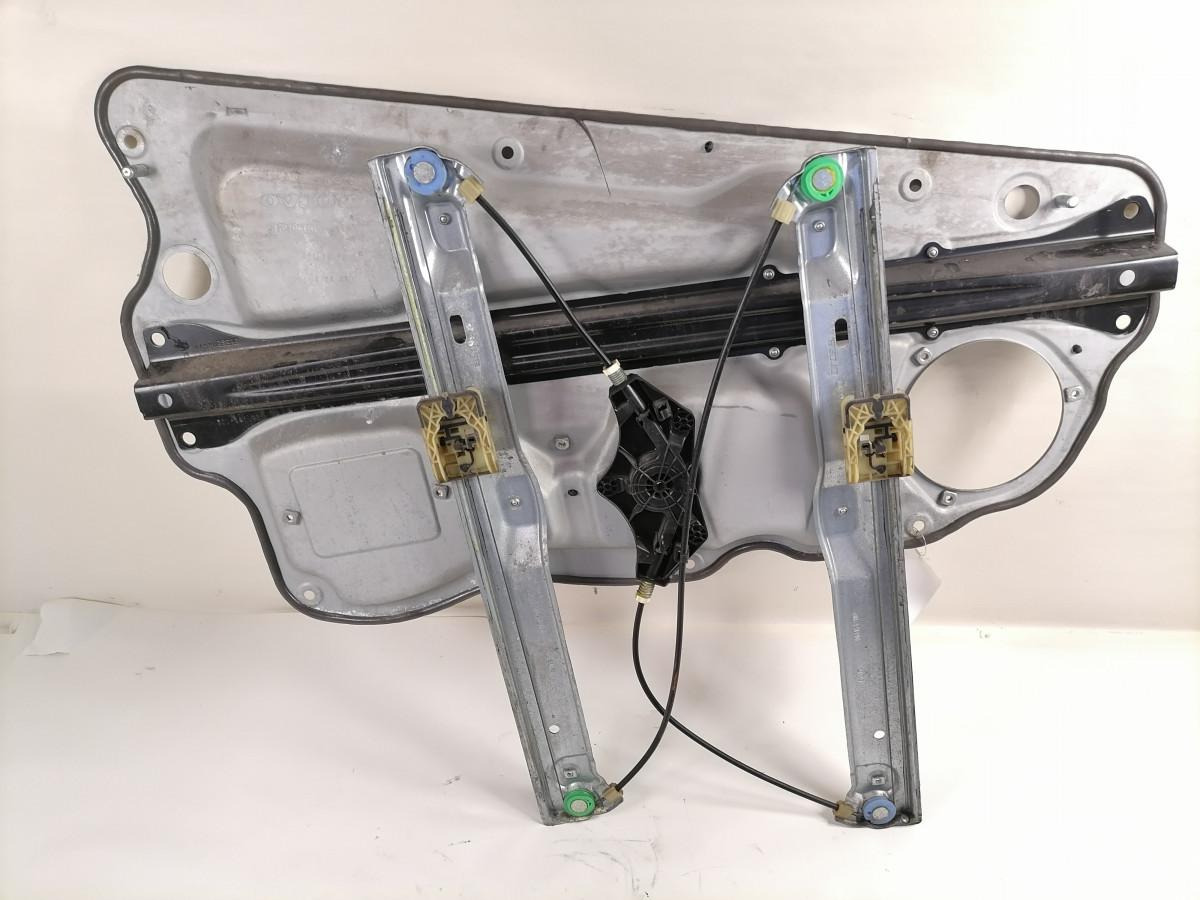 Volvo window mechanism 84056045 - Door and parts for Truck: picture 1 Volvo window mechanism 84056045 - Door and parts for Truck: picture 1