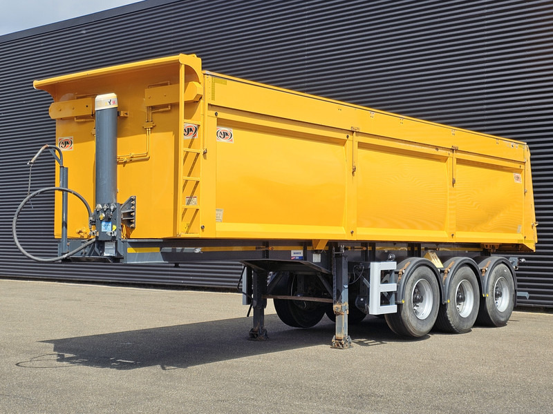A.J.K. OPD / TIPPER / LIFT AXLE / DISC BRAKE - Tipper semi-trailer: picture 1 A.J.K. OPD / TIPPER / LIFT AXLE / DISC BRAKE - Tipper semi-trailer: picture 1