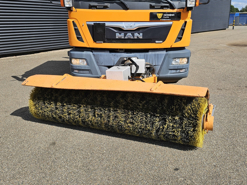 Leasing of MAN TGM 15.240 BL / TIPPER / DOKA / VEEG / SWEEPER MAN TGM 15.240 BL / TIPPER / DOKA / VEEG / SWEEPER: picture 8