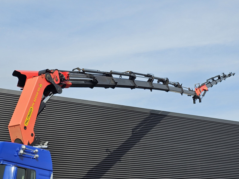 MAN TGS 35.500 8x4-6 / PALFINGER 92 t/m CRANE +JIB - Crane truck: picture 5 MAN TGS 35.500 8x4-6 / PALFINGER 92 t/m CRANE +JIB - Crane truck: picture 5