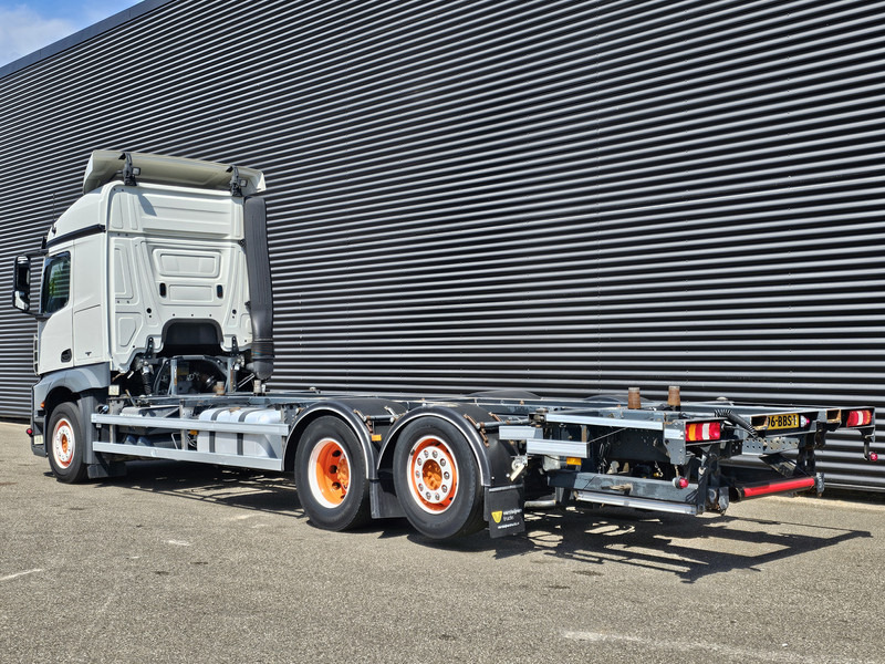 Mercedes-Benz ACTROS 2640 6x2-4 / NL TRUCK - Container transporter/ Swap body truck: picture 3 Mercedes-Benz ACTROS 2640 6x2-4 / NL TRUCK - Container transporter/ Swap body truck: picture 3