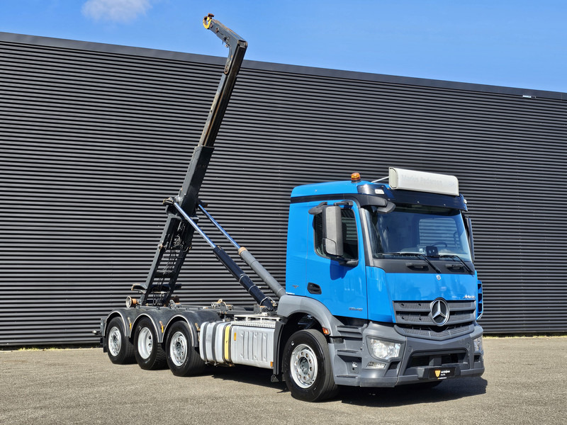 Mercedes-Benz Antos 3546 8x2/6 HOOKLIFT / ABROLKIPPER - Hook lift truck: picture 2 Mercedes-Benz Antos 3546 8x2/6 HOOKLIFT / ABROLKIPPER - Hook lift truck: picture 2