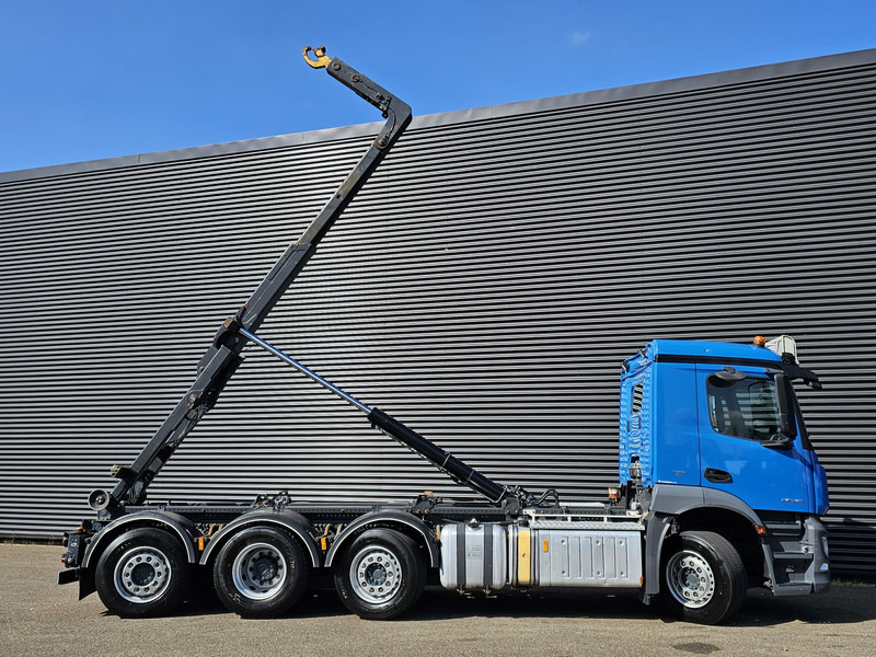 Mercedes-Benz Antos 3546 8x2/6 HOOKLIFT / ABROLKIPPER - Hook lift truck: picture 5 Mercedes-Benz Antos 3546 8x2/6 HOOKLIFT / ABROLKIPPER - Hook lift truck: picture 5