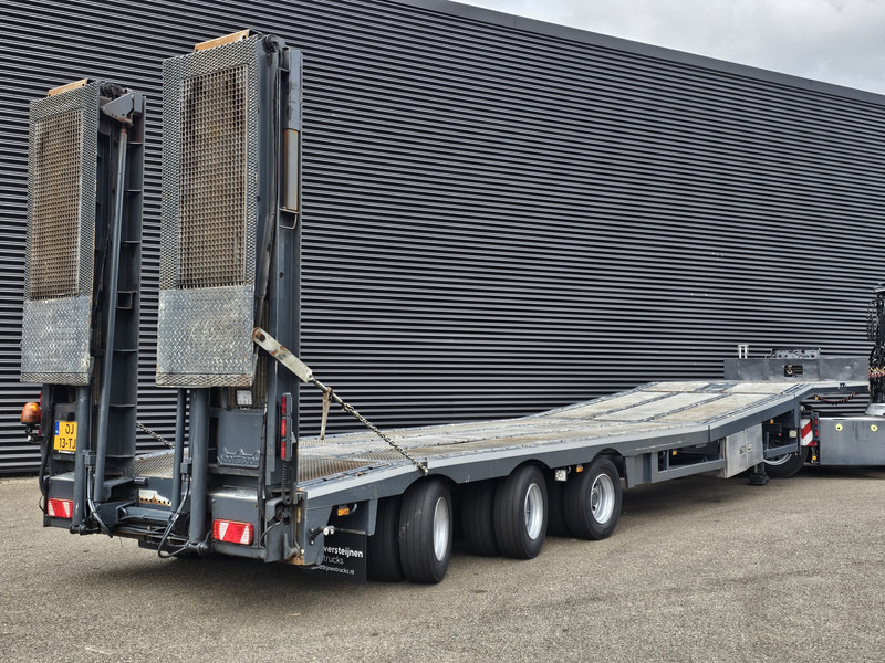 Nooteboom MCO-48-03 / STEERING AXLE / HYDRAULIC RAMPS + BED - Low loader semi-trailer: picture 3 Nooteboom MCO-48-03 / STEERING AXLE / HYDRAULIC RAMPS + BED - Low loader semi-trailer: picture 3