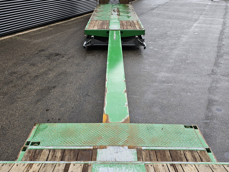 Nooteboom MCOS-58-04V / EXTENDABLE / HYDRO RAMPEN / - Low loader semi-trailer: picture 2 Nooteboom MCOS-58-04V / EXTENDABLE / HYDRO RAMPEN / - Low loader semi-trailer: picture 2