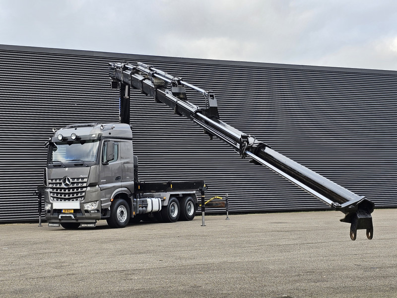 Mercedes-Benz Arocs 2658 6x4 / HMF 40 t/m - 21.3 mtr / WINCH - Tractor unit: picture 2 Mercedes-Benz Arocs 2658 6x4 / HMF 40 t/m - 21.3 mtr / WINCH - Tractor unit: picture 2