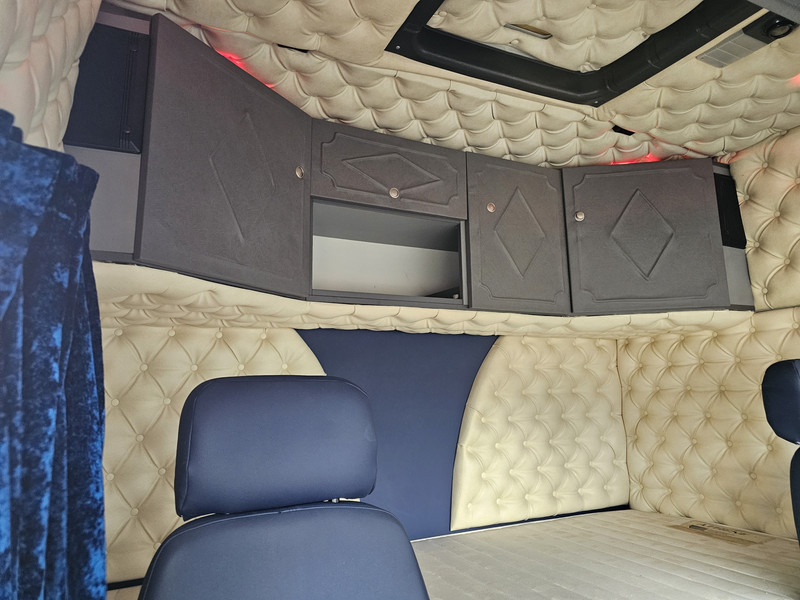 Tractor unit Scania T142.400 V8 / 6x2 BOOGIE / TORPEDO / HAUBER: picture 20