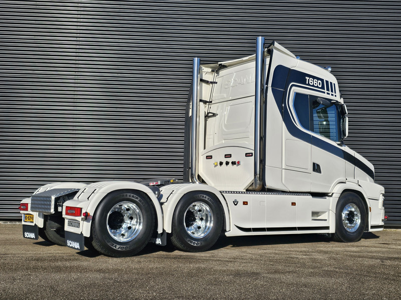 Scania T660 V8 6x4 TORPEDO / HAUBER / SHOW TRUCK - Tractor unit: picture 2 Scania T660 V8 6x4 TORPEDO / HAUBER / SHOW TRUCK - Tractor unit: picture 2