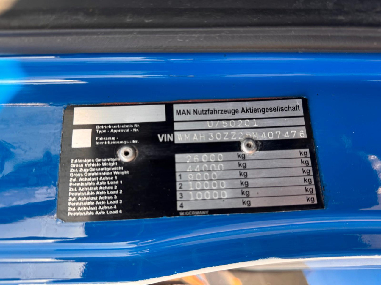 MAN 26.350 6X4 Pritsche mit Kran - Crane truck: picture 3 MAN 26.350 6X4 Pritsche mit Kran - Crane truck: picture 3