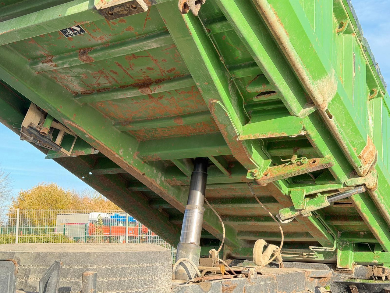 Tipper Mercedes-Benz 2643 6x4 Meiller 3S. Kipper Bordmatik | Blatt/Bl: picture 8