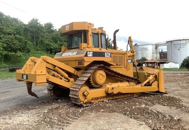CAT D7H - Bulldozer: picture 3 CAT D7H - Bulldozer: picture 3