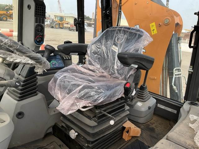 Backhoe loader CASE 570SV: picture 23