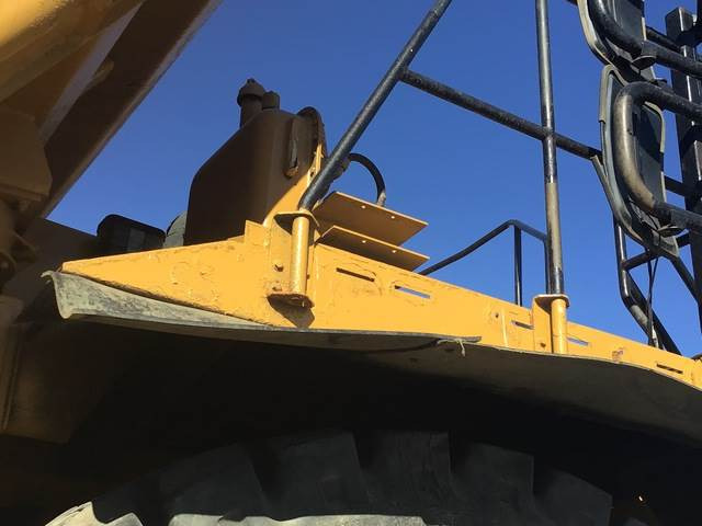 Rigid dumper/ Rock truck CAT 777F: picture 8