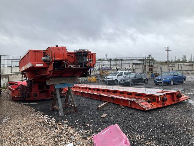 Gontrailer GL1105 - Low loader semi-trailer: picture 4 Gontrailer GL1105 - Low loader semi-trailer: picture 4