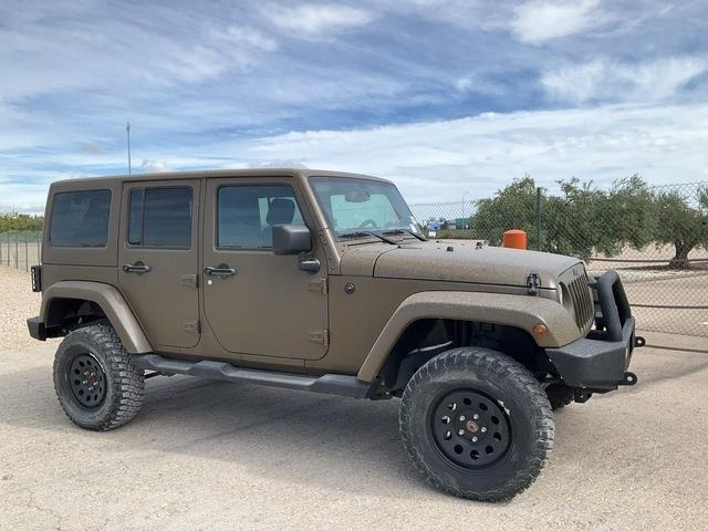 Jeep Wrangler JK Command - Car: picture 4 Jeep Wrangler JK Command - Car: picture 4