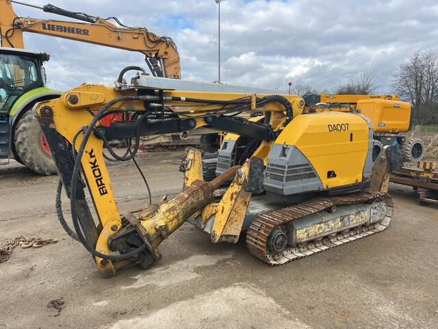 Brokk 400 - Excavator: picture 1 Brokk 400 - Excavator: picture 1
