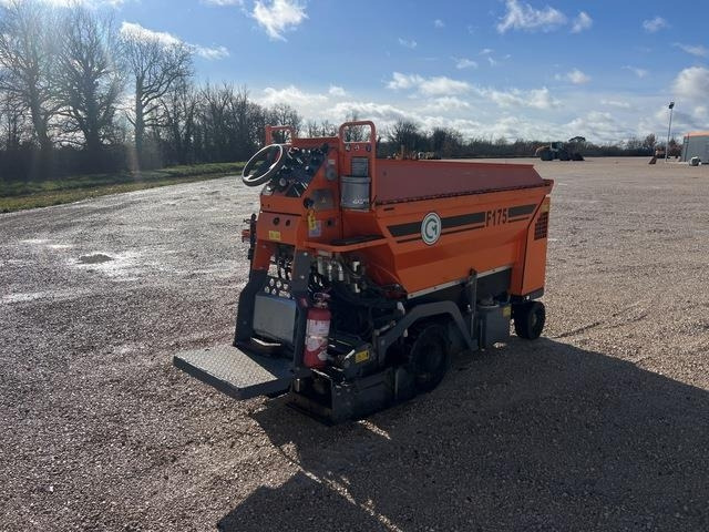 CM F175-B - Asphalt paver: picture 3 CM F175-B - Asphalt paver: picture 3