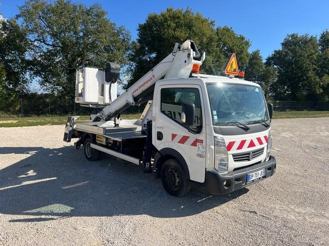 Renault Maxity 120DXI - Truck mounted aerial platform: picture 4 Renault Maxity 120DXI - Truck mounted aerial platform: picture 4