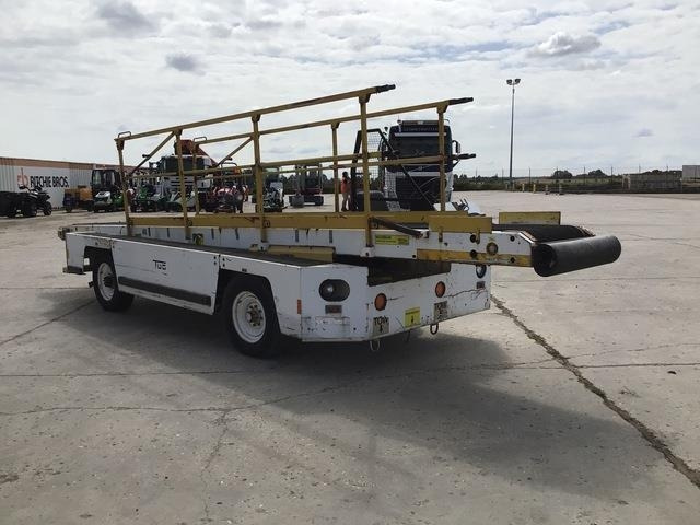 Tug T660-1 - Belt loader: picture 4 Tug T660-1 - Belt loader: picture 4