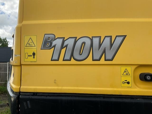 Wheel excavator Yanmar B110W: picture 8