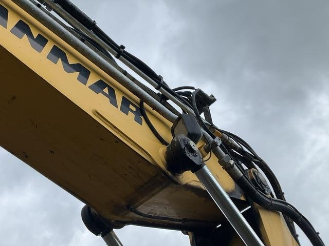 Wheel excavator Yanmar B110W: picture 15