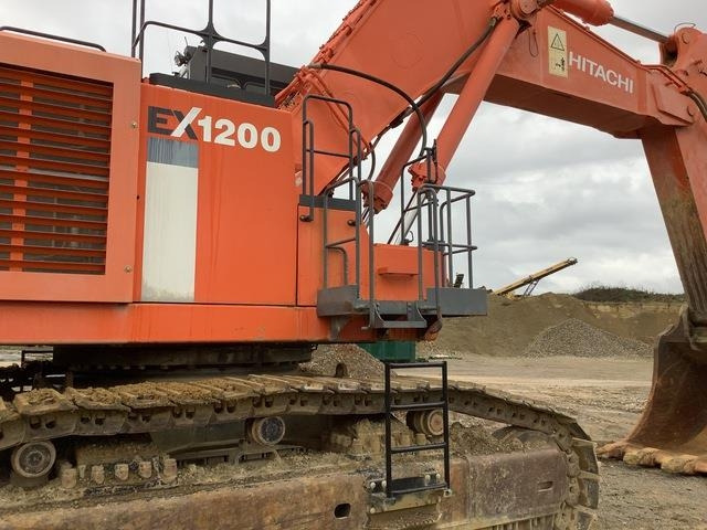 Crawler excavator Hitachi EX1200-6: picture 15 Crawler excavator Hitachi EX1200-6: picture 15
