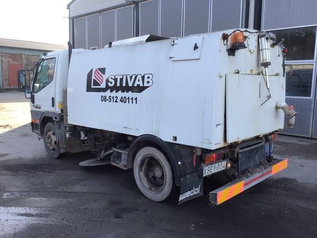 Mitsubishi Canter - Road sweeper: picture 2 Mitsubishi Canter - Road sweeper: picture 2