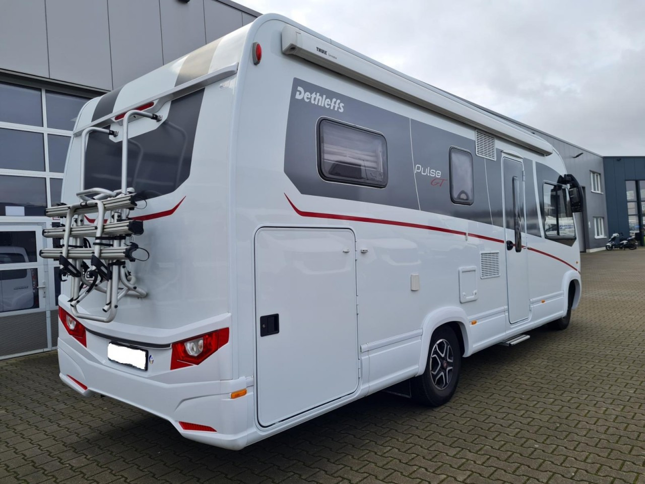 Dethleffs Pulse GT 7051 DBM GT*Markise* Winterpaket - Integrated motorhome: picture 4 Dethleffs Pulse GT 7051 DBM GT*Markise* Winterpaket - Integrated motorhome: picture 4