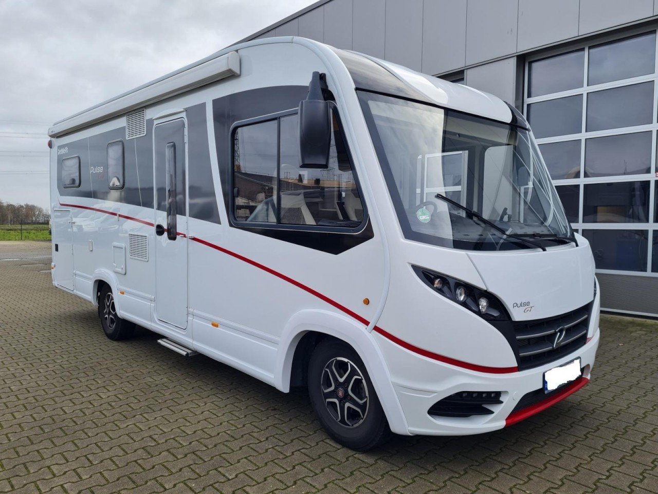 Dethleffs Pulse GT 7051 DBM GT*Markise* Winterpaket - Integrated motorhome: picture 3 Dethleffs Pulse GT 7051 DBM GT*Markise* Winterpaket - Integrated motorhome: picture 3